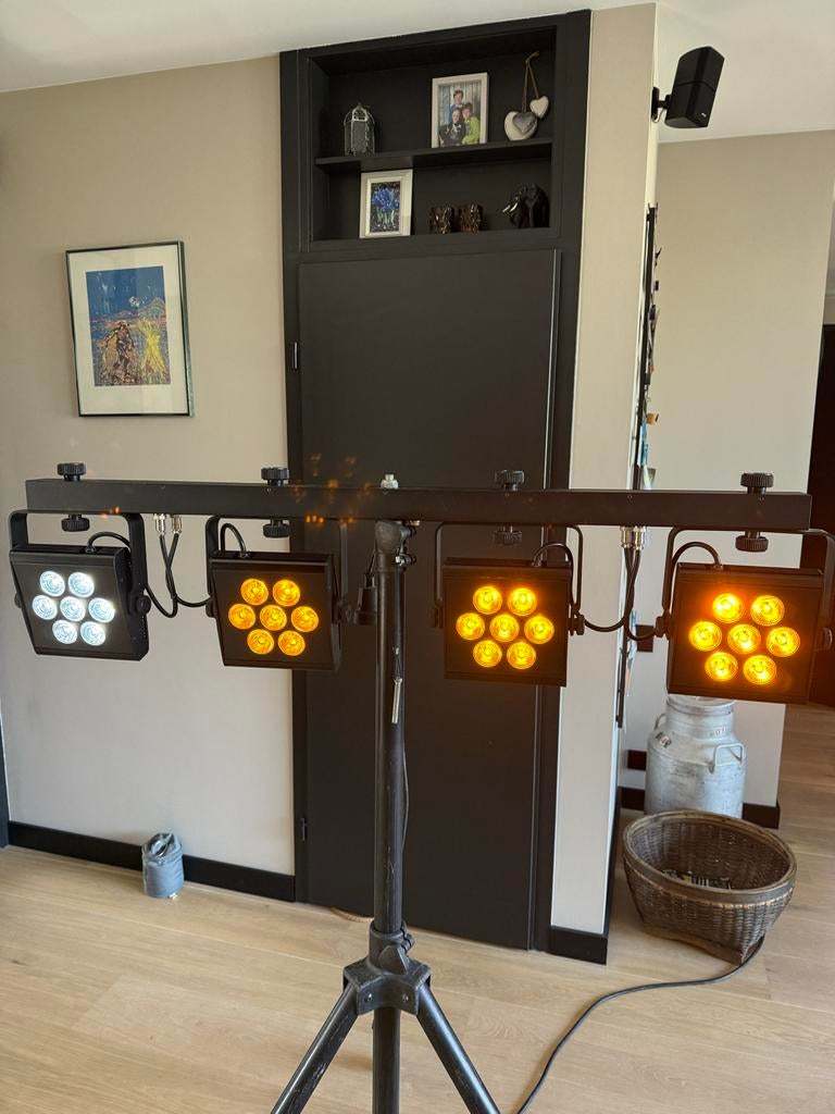 Eurolite KLS-2500 Lichtset (3 complete sets) incl. tassen, Muziek en Instrumenten, Licht en Laser, Ophalen of Verzenden, Gebruikt