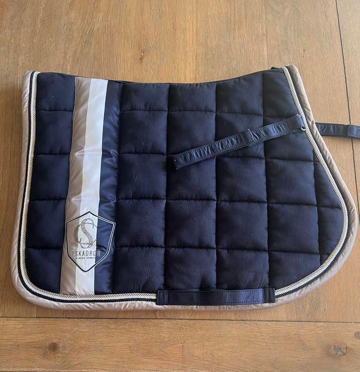 Eskadron spring/veelzijdigheidsdekje, Dieren en Toebehoren, Full (L), Ophalen of Verzenden, Zo goed als nieuw, Eskadron