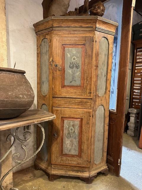 antieke Zweedse kast brocante oude hoekkast patine, Ophalen of Verzenden