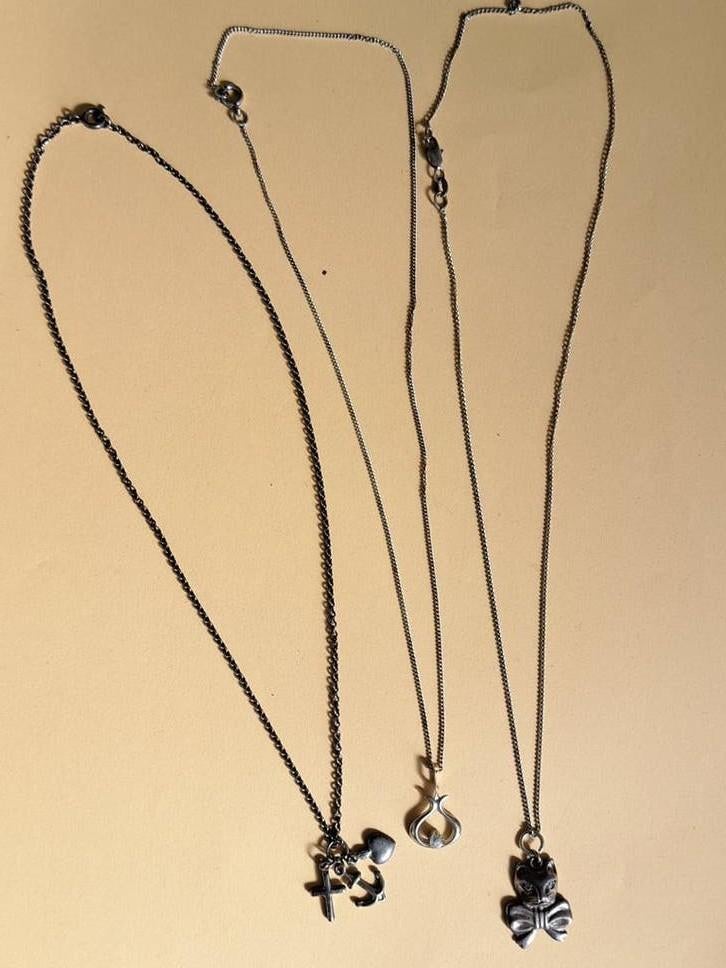 3 zilveren kettingen met hangers, Met edelsteen, Onbekend, Ophalen of Verzenden, Zo goed als nieuw