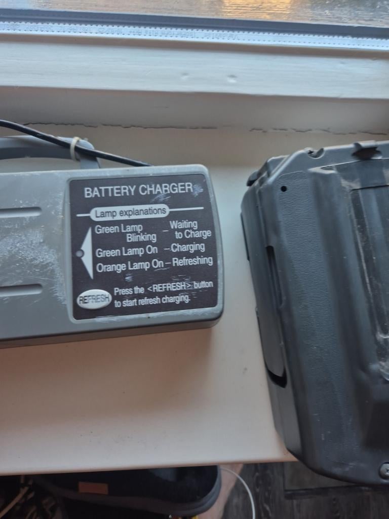 Werkende e-bike accu + lader (NiMH 7.0 Ah), Ophalen of Verzenden, Gebruikt