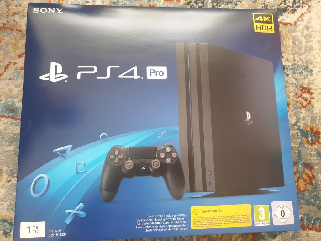 PlayStation 4 Pro doos, Spelcomputers en Games, Spelcomputers | Sony PlayStation 4, Ophalen, Zonder controller, Pro