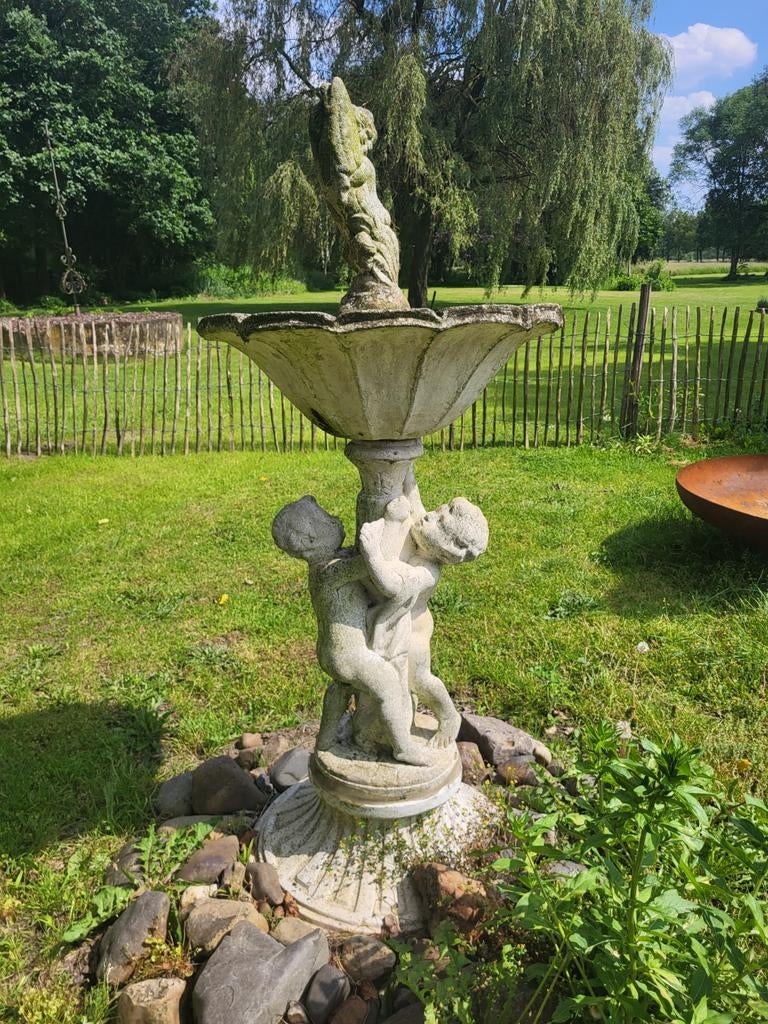 Grote, hoge fontein, vogelbad, beeld, tuinbeeld, Ophalen, Beton, Fontein