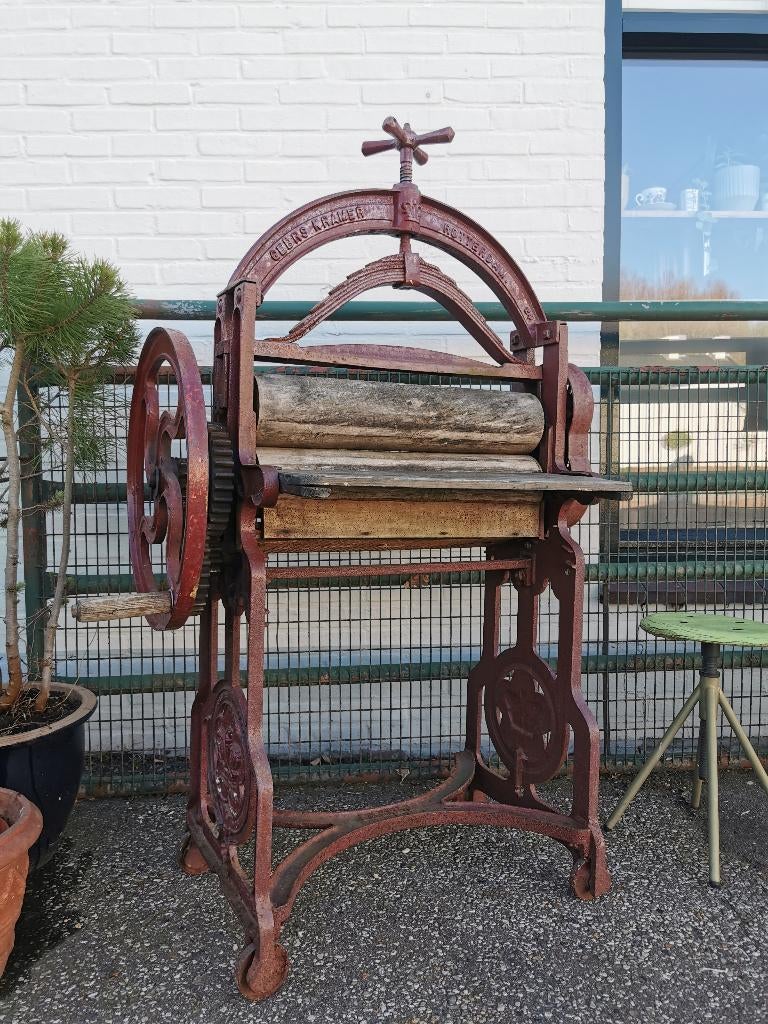 Antieke gietijzeren mangel, Antiek en Kunst, Curiosa en Brocante, Ophalen