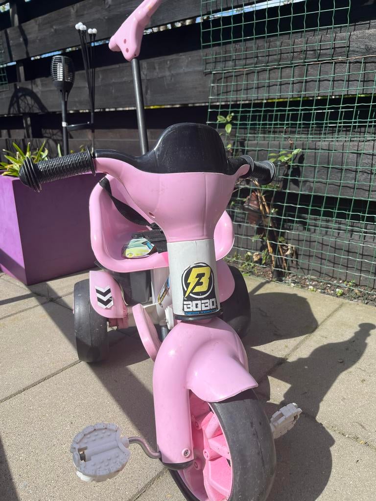 Roze kinder driewieler met duwstang, Ophalen, Gebruikt, Duwstang