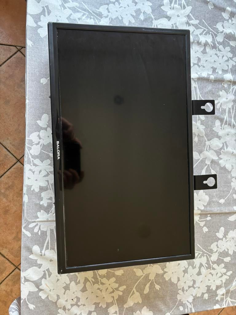 salora tv incl. ophangbeugel voor in een scania, Ophalen, Scania, Interieur en Bekleding