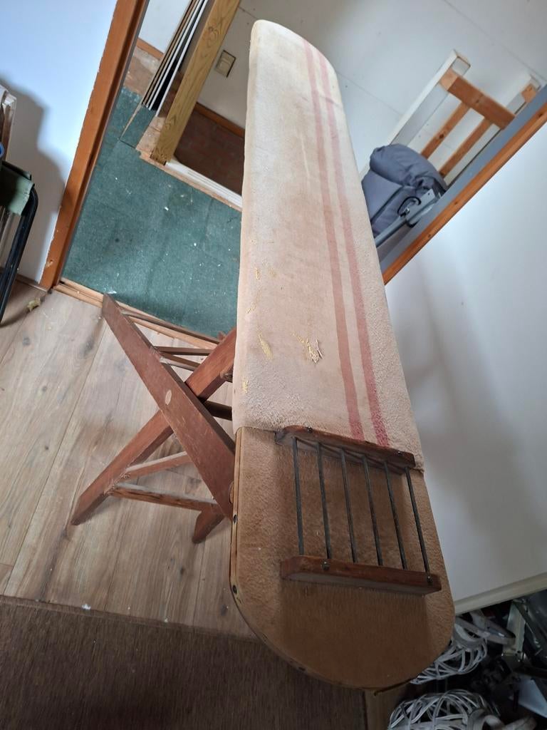 Strijkplank brocante., Ophalen