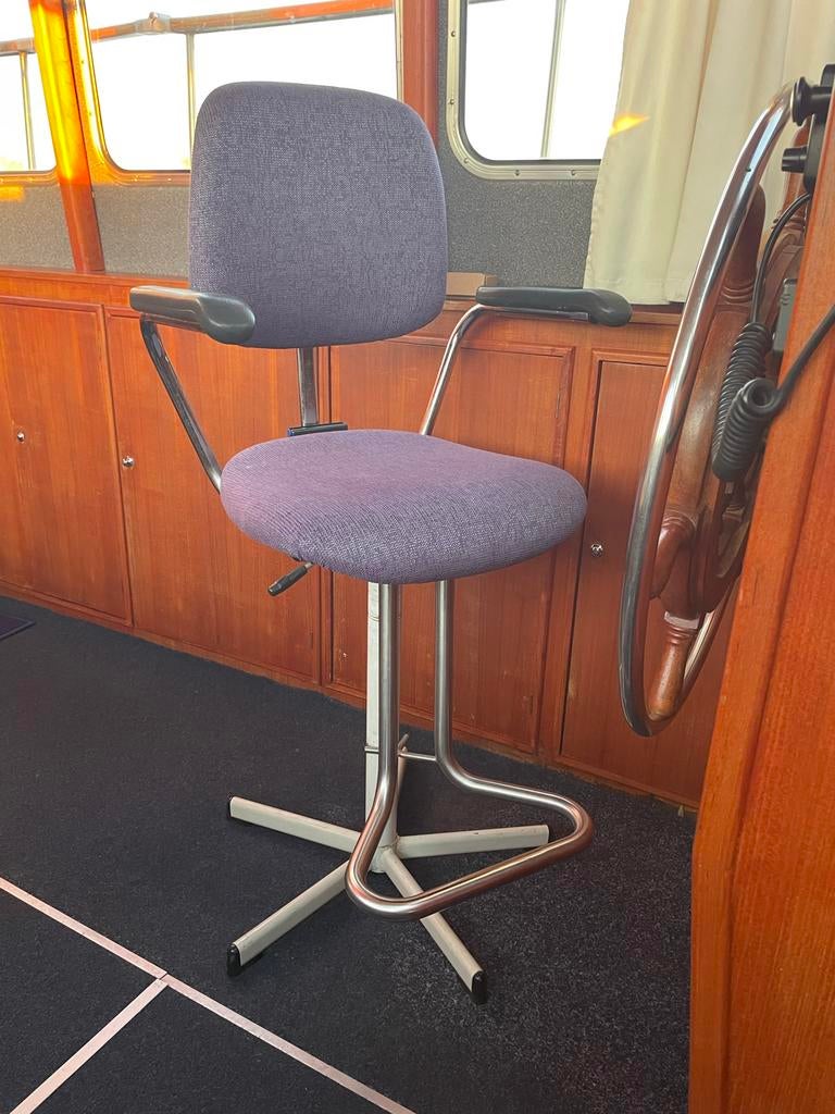 Goede en nette stuurstoel (Bootstoel), Watersport en Boten, Ophalen, Gebruikt, Interieur en Kussens