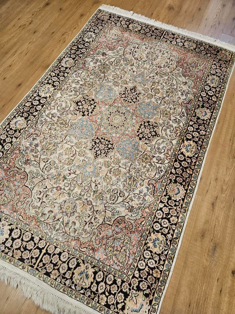 Vintage handgeknoopt perzisch tapijt kashmir zijde 201x118, Info@SlatsAntiek.nl, 100 tot 150 cm, Perzisch, 200 cm of meer