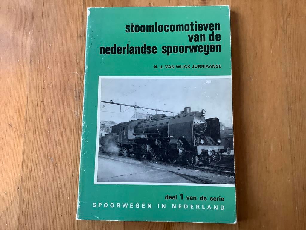 Stoomlocomotieven Nederlandse Spoorwegen NS boek, Verzamelen, Ophalen of Verzenden, Zo goed als nieuw, Trein, Boek of Tijdschrift