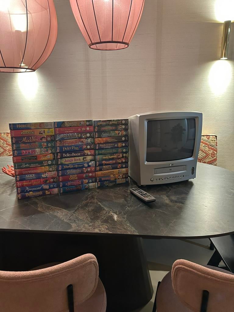 LG Televisie met videorecorder + 36 Kinderfilms, Audio, Tv en Foto, Televisies, Ophalen of Verzenden, 50 Hz, LG