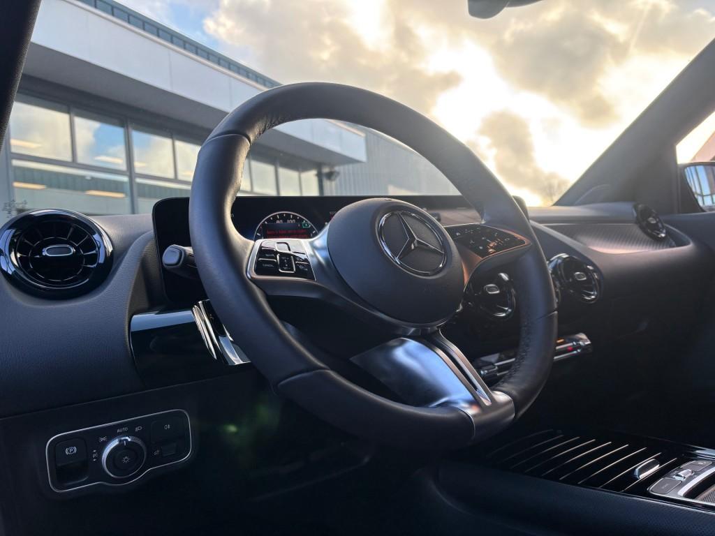 Mercedes-benz B-KLASSE 250E AUTOMAAT LUXURY LINE NAVI PDC-CA, Automaat, Gebruikt, Huisgarantie, 4 cilinders