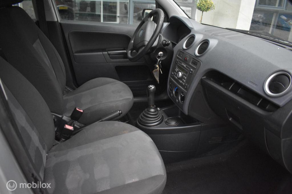 Ford Fusion 1.4-16V Cool & Sound Airco|'08|30-7-2026 APK, Voorwielaandrijving, 49 €/maand, Origineel Nederlands, Bedrijf