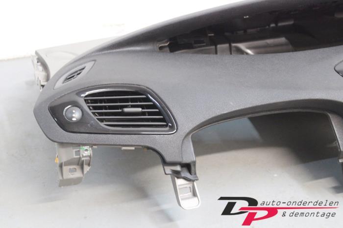 Dashboard van een Renault Grand Scenic, Gebruikt, -, Renault, -