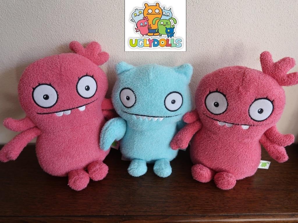 Ugly Dolls plush, 2 Moxy’s & 1 Ice-Bat, 20 cm. Hasbro 2019, Verzenden, Zo goed als nieuw, Overige typen