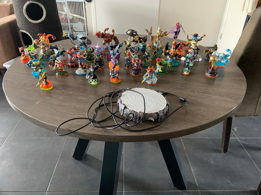 Skylanders poppetjes met portaal, Ophalen of Verzenden, Gebruikt