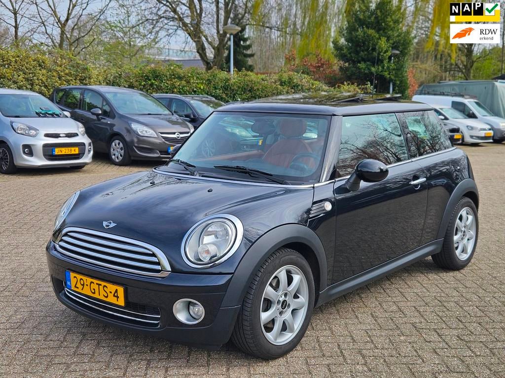 Mini Mini 1.4 One Pepper|volleder|AIRCO|Pano|KM NAP|Top Staa, Voorwielaandrijving, Gebruikt, 4 stoelen, Origineel Nederlands