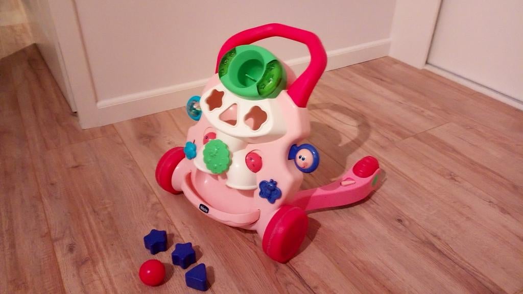 Chicco roze babywalker met licht en geluid, Ophalen of Verzenden, Zo goed als nieuw, Overige typen, Met licht