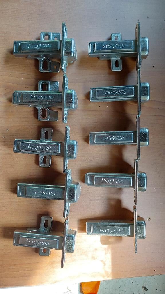 Partij Keuken Scharnieren diverse merken, Doe-het-zelf en Verbouw, Hang- en Sluitwerk, Ophalen, Gebruikt, IJzer, Scharnier