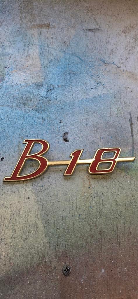 Volvo Amazon B18 Embleem - Origineel en Gebruikt, Ophalen of Verzenden