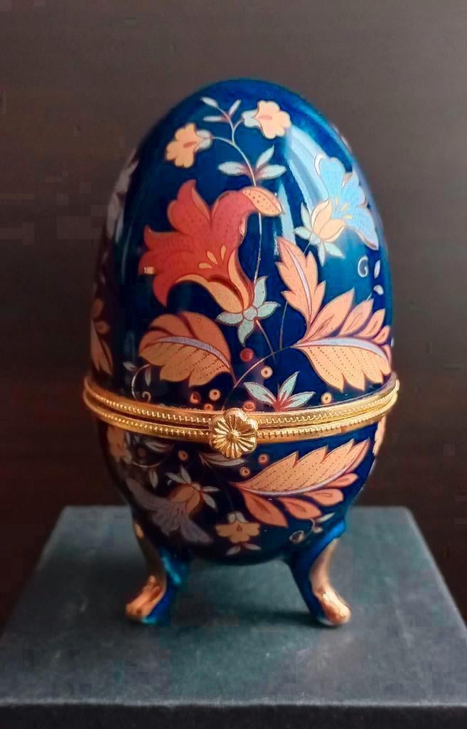 Vintage Chintz Egg Shaped Ceramic Trinket Box, Ophalen of Verzenden