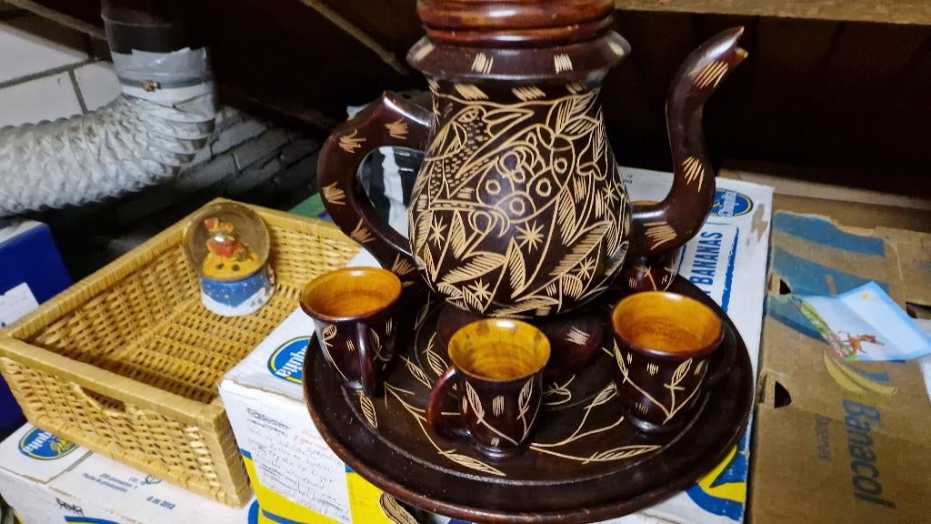 houtsnijwerk servies uit curacao, Ophalen of Verzenden