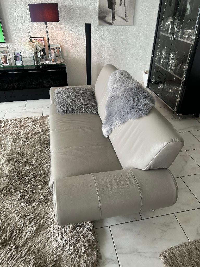 2 keer 2 persoons grijs leren bankstel, Ophalen, 150 tot 200 cm, Tweepersoons, Zo goed als nieuw