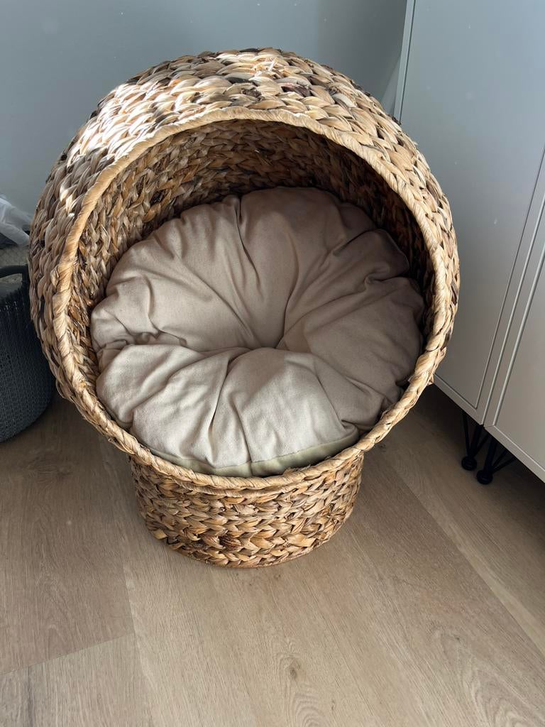 Poezenmand, zo goed als nieuw, Dieren en Toebehoren, Ophalen, Zo goed als nieuw, Riet