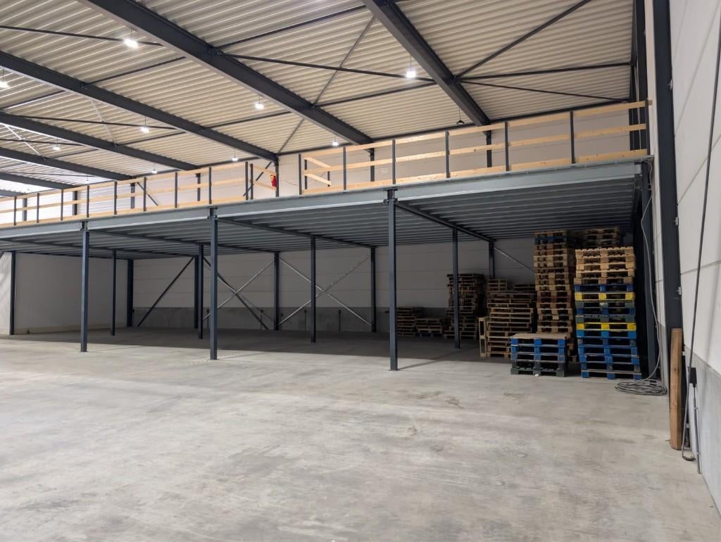 Verdiepingsvloer / entresolvloer 250m2 - 4 meter hoog, Ophalen