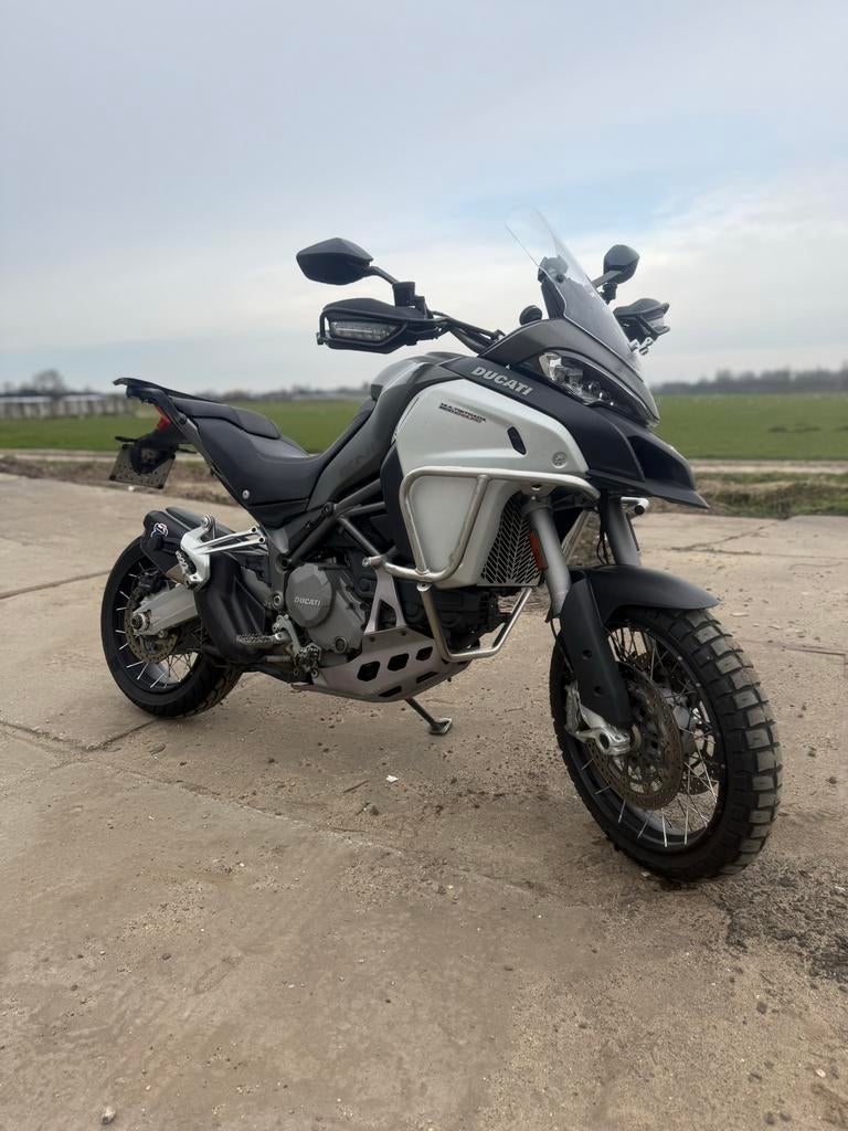 Ducati Multistrada Enduro 1200 (2016), Motoren, 2 cilinders, Meer dan 35 kW, Handvatverwarming, Enduro