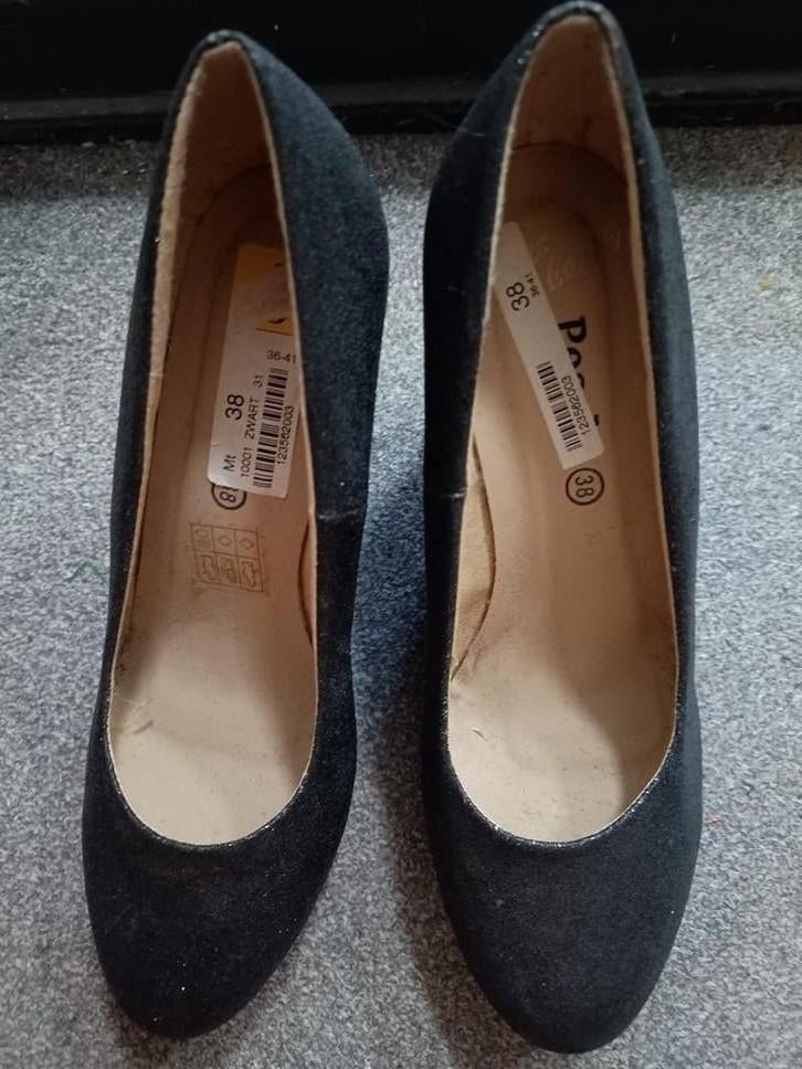 Glitter hak schoen maat 38, Ophalen of Verzenden, Zo goed als nieuw, Zwart, Sneakers of Gympen