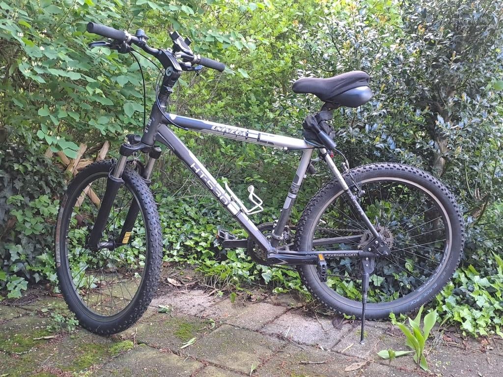 Mooie sportfiets met aankoopbewijs, Fietsen en Brommers, Fietsen | Heren | Sportfietsen en Toerfietsen, Gebruikt, Meer dan 20 versnellingen