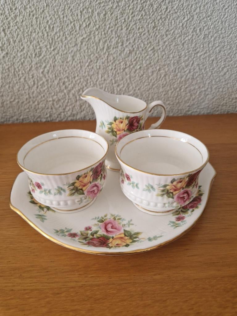 Balmoral Castle Bone China koffieset, Ophalen of Verzenden, Zo goed als nieuw, Porselein, Overige typen