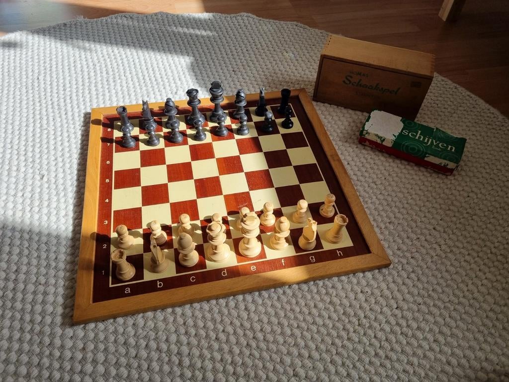 Vintage Staunton Homas Revanche Schaak- en Damset Hout, Ophalen of Verzenden, Minder dan 500 stukjes, Gebruikt, Schaken