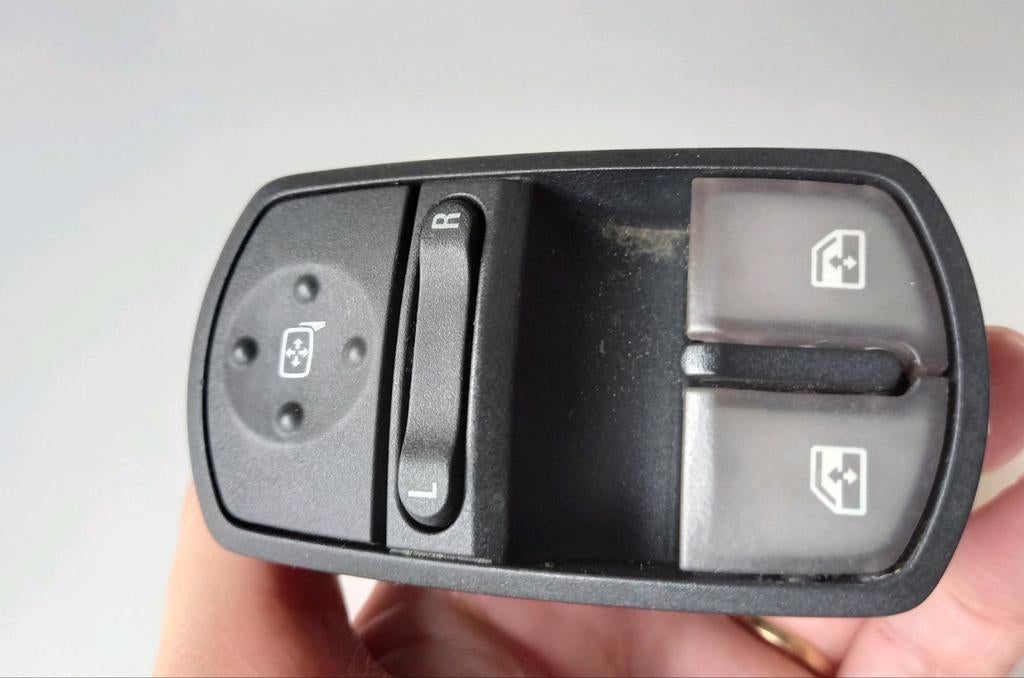 Raambediening Opel Corsa, Raam bedieningsknoppen Opel corsa, Ophalen of Verzenden, Opel