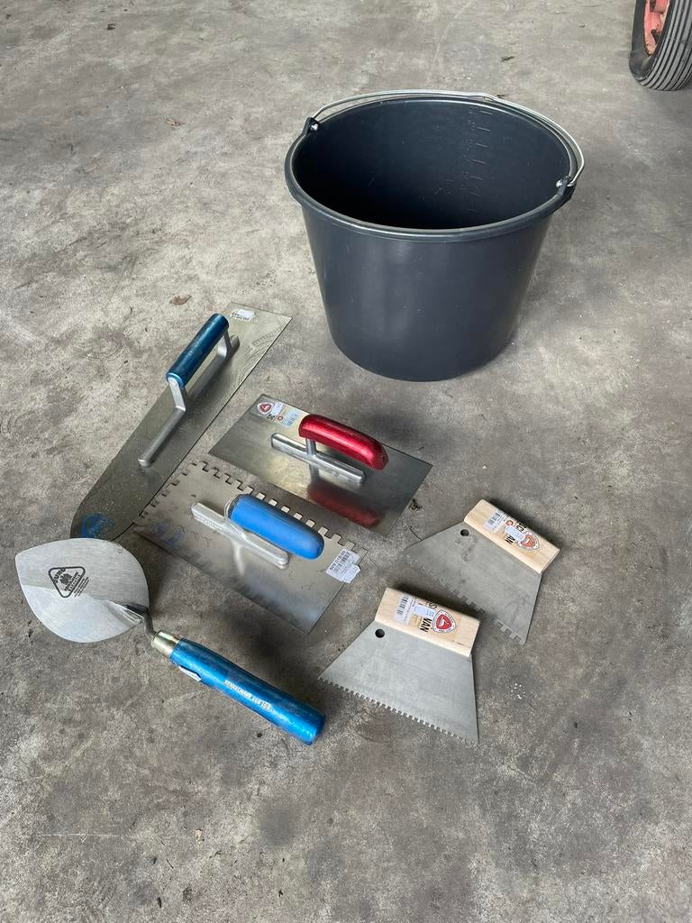 Nieuw 7 delige tegelset, Doe-het-zelf en Verbouw, Gereedschap | Handgereedschap, Ophalen of Verzenden, Nieuw