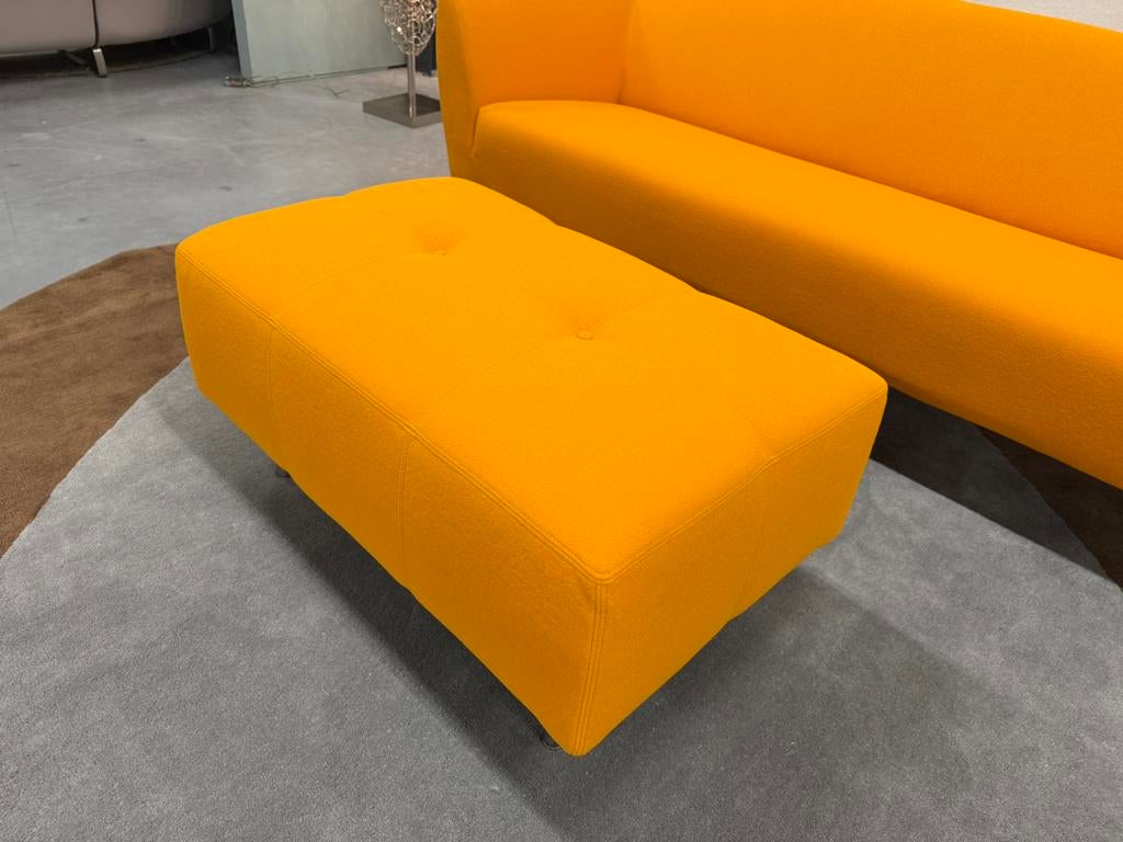 Nieuw Gelderland 6111 Voetenbank oranje stof Design poef