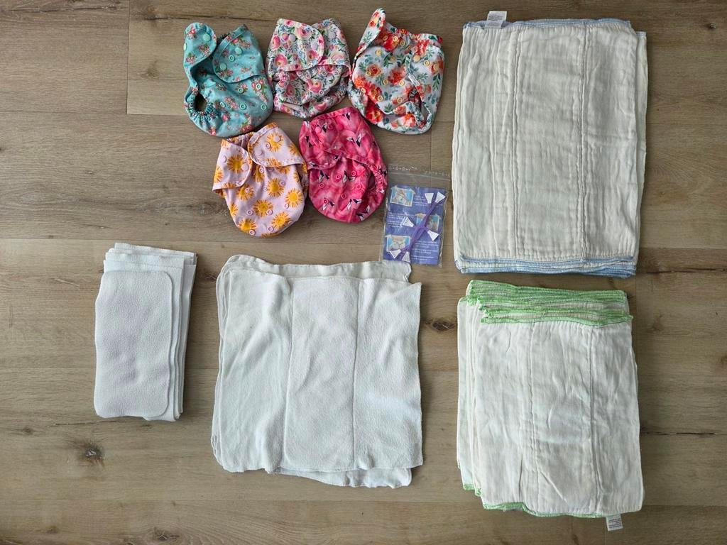 Pakket Buttons overbroekjes en prefolds wasbare luiers, Ophalen of Verzenden, Overige typen