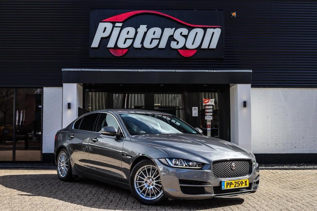 Jaguar XE 2.0 Prestige ORIGINEEL NL BTW! CAMERA LEDER XENON, Auto's, Jaguar, Automaat, Achterwielaandrijving, 4 cilinders, Bedrijf