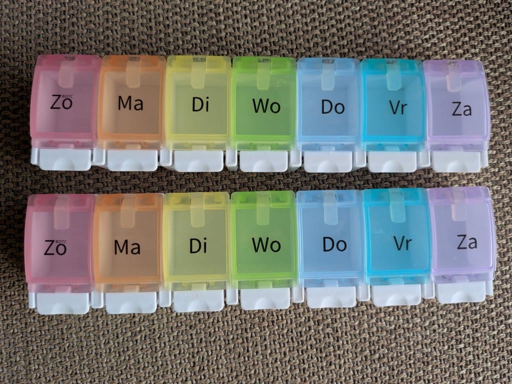 2 week pillen doosjes, Ophalen of Verzenden, Zo goed als nieuw, Overige typen