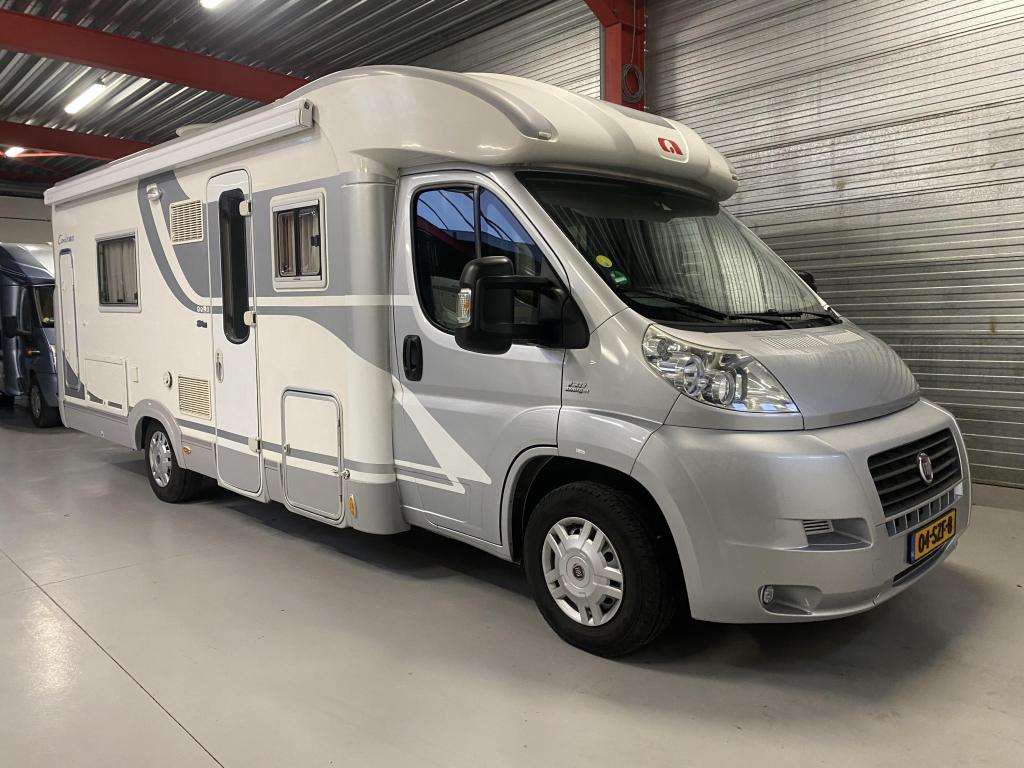Adria Coral Silver Edition 680 ST Weinig km Origineel NL, Caravans en Kamperen, Campers, Ringverwarming, Fiat, Reservewiel, Bedrijf