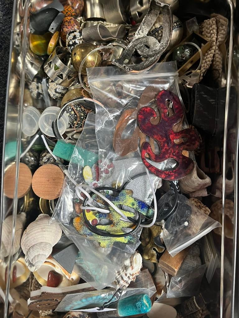 Hobbymaterialen sieraden en kralen, Ophalen, Zo goed als nieuw, Kraal