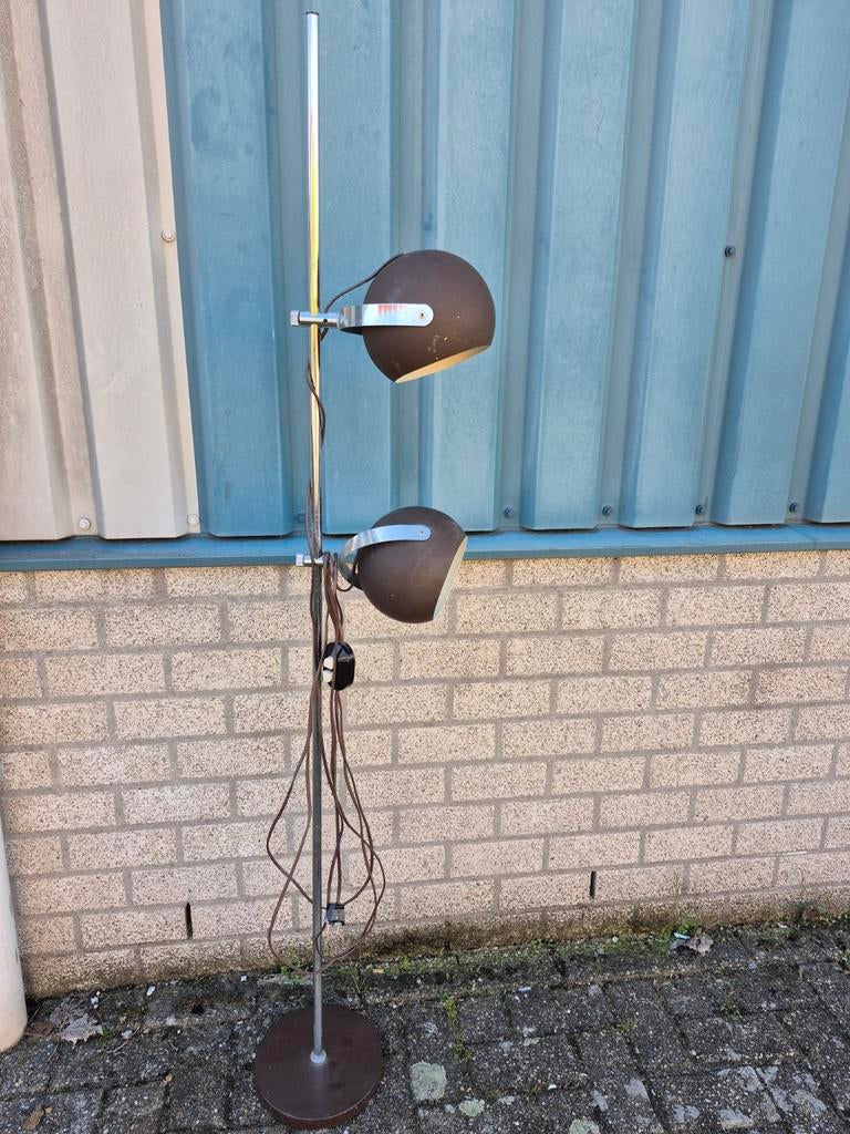 Space age staande lamp bruin, 2 bollen, Ophalen