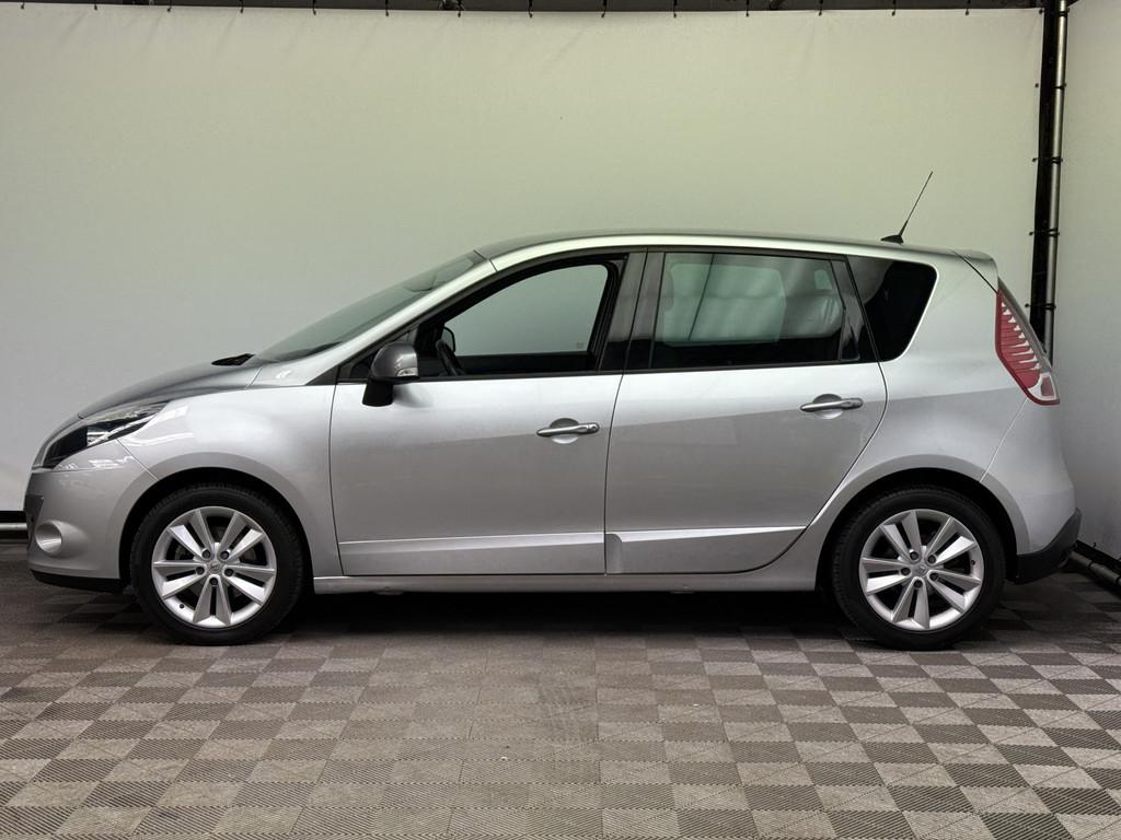 Renault Scénic 1.6 Celsium Navi ECC Trekhaak NL Auto, Voorwielaandrijving, Euro 5, Stof, Gebruikt