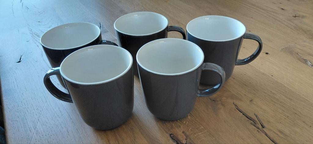 Bieden:  5 mokken  ( Hema (, Huis en Inrichting, Ophalen of Verzenden, Aardewerk, Overige stijlen, Kop(pen) en/of Schotel(s)