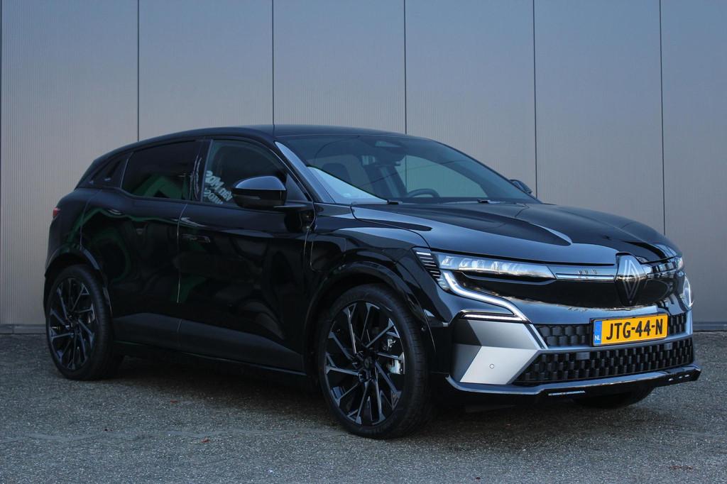 Renault Megane E-Tech 60 kWh 220Pk Comfort Range esprit alpi, Stof, 468 km, 385 min, Zwart