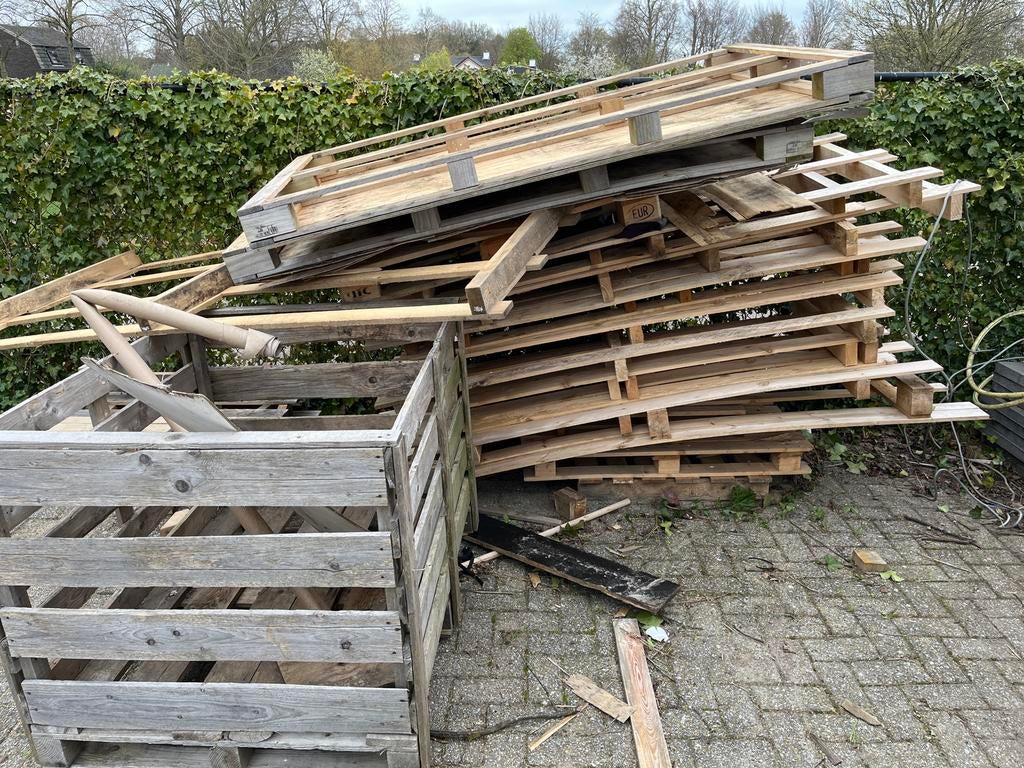 Gratis pallets kachelhout haardhout, Tuin en Terras, Haardhout, Minder dan 3 m³, Ophalen of Verzenden