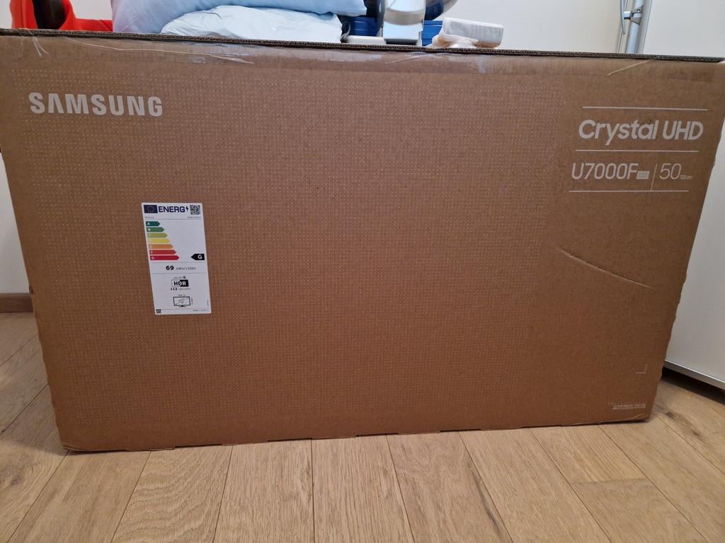 Nieuw Samsung Crystal UHD TV U7000F 50 inch, Ophalen
