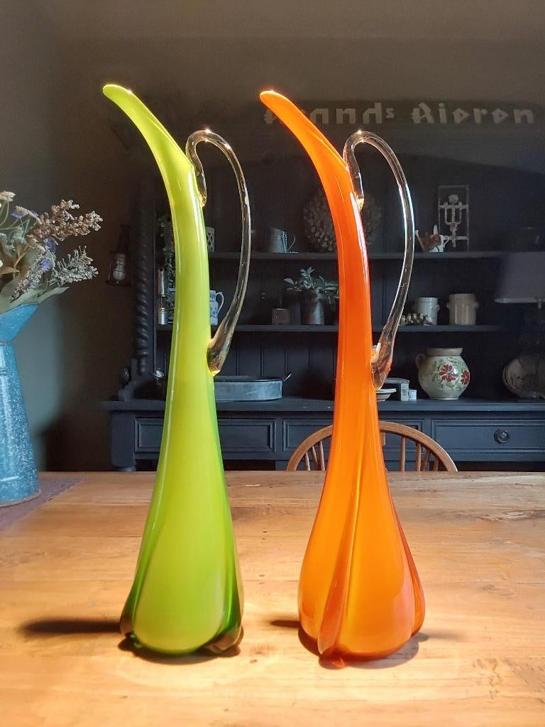 2 grote unieke Vazen Groen en Oranje, Huis en Inrichting, Woonaccessoires | Vazen, Ophalen, 50 tot 75 cm, Groen, Glas