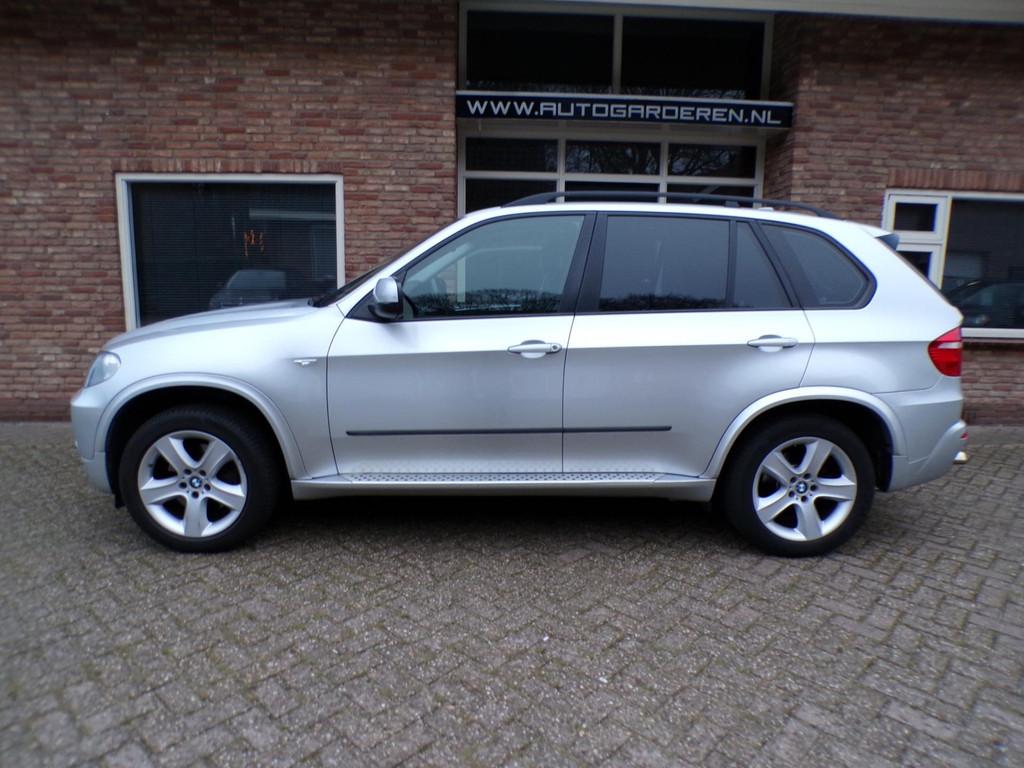 BMW X5 XDrive30i High Executive Automaat / Leder / Navi / He, Gebruikt, 2996 cc, Vierwielaandrijving, 129 €/maand